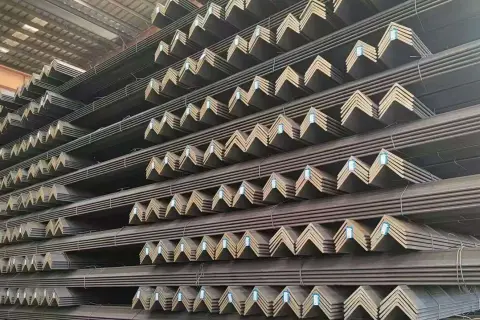 METALINK GALVANIZED STEEL ANGLE